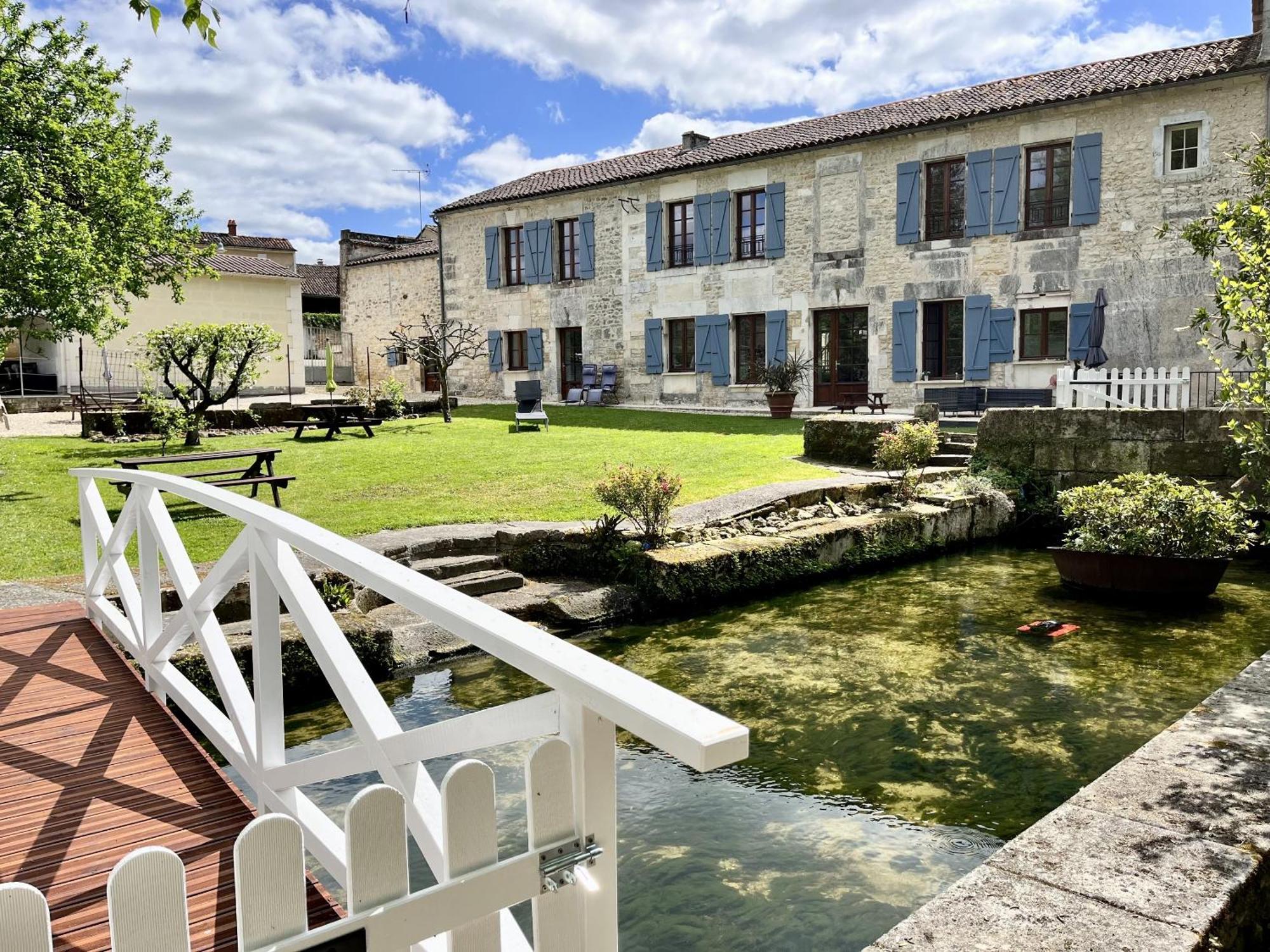 Bourg-Charente Petit Moulin De Veillardヴィラ エクステリア 写真